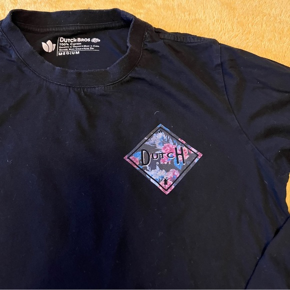 4/$20 Dutch long sleeve - Picture 3 of 5